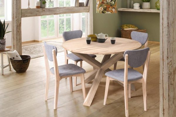 Ortona Dining Table